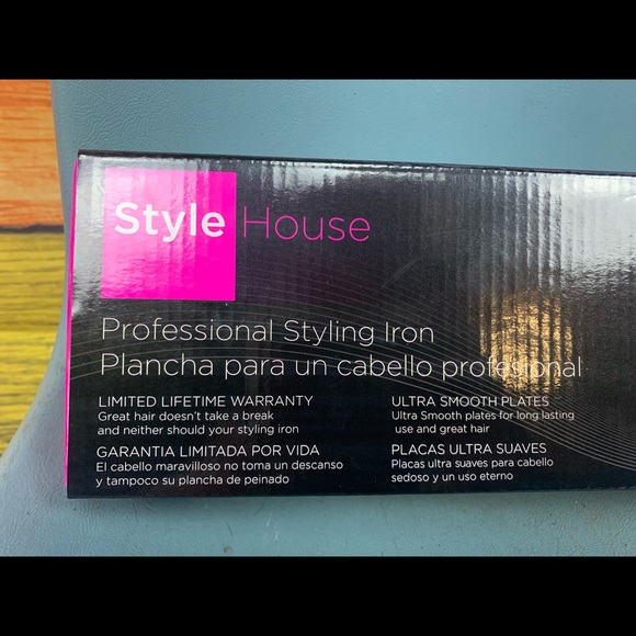 🚫SOLD🚫STYLE HOUSE candy apple red professional styling iron !  BRAND NEW - Picture 3 of 14